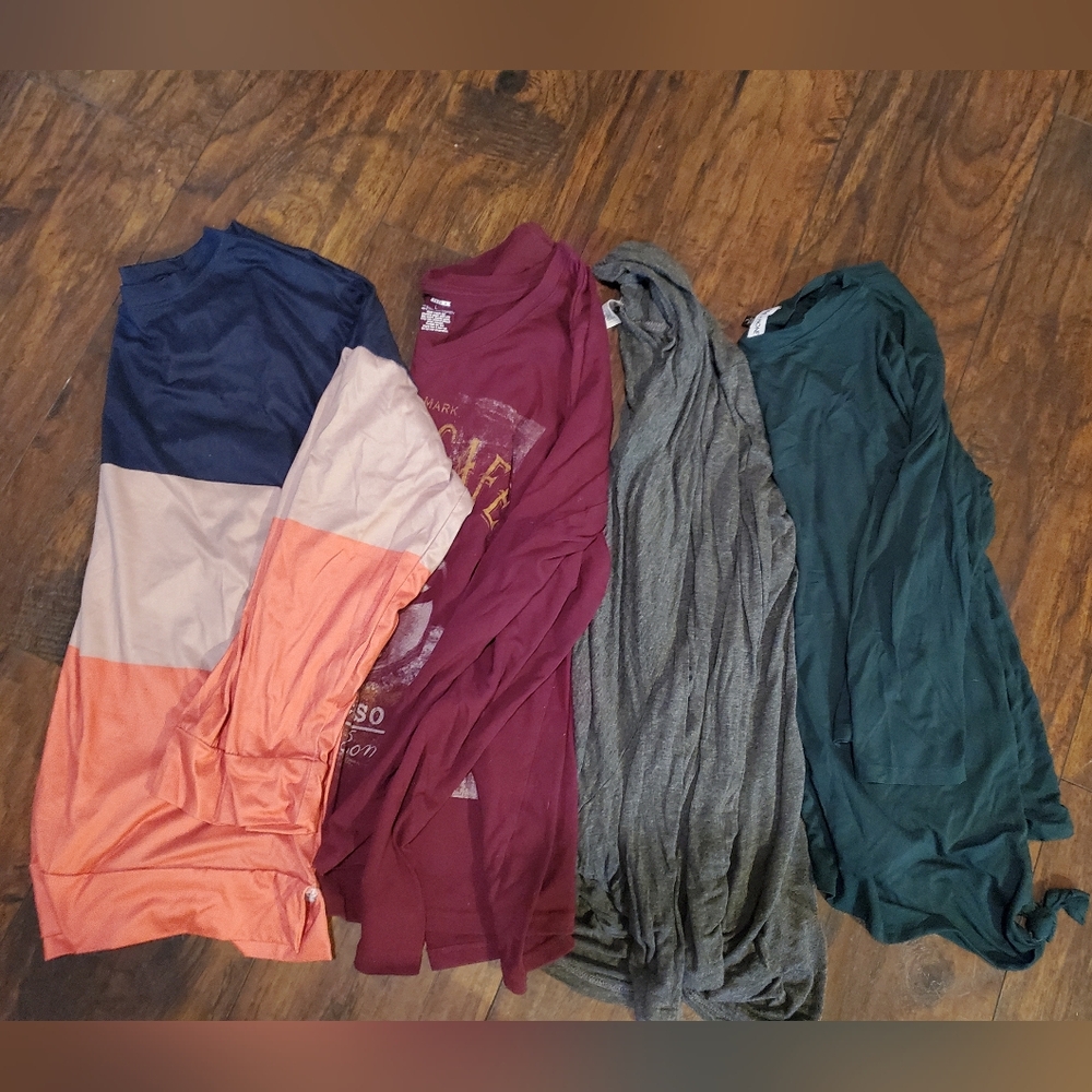 ✨️BUNDLE✨️ Colorful Long Sleeve Women's Tops Set of 4!